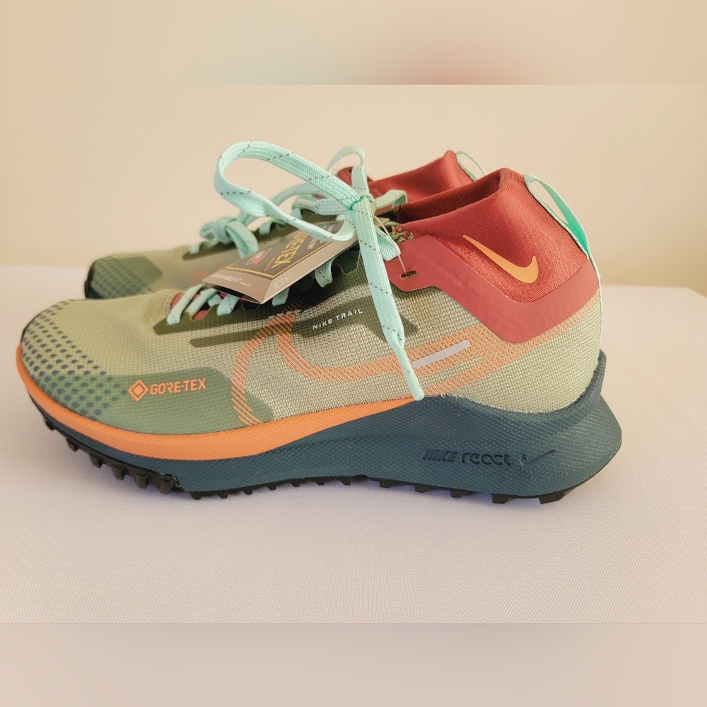 Nike React Pegasus Trail 4 Alligator Green Orange Womens Size 6